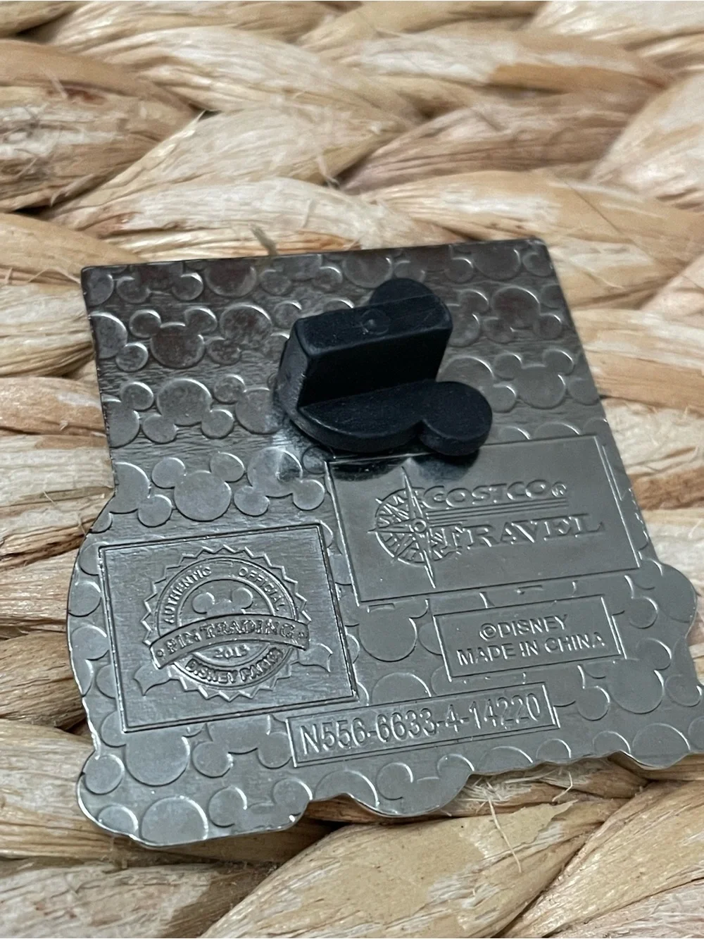 Disney Goofy‎ and Pluto Trading Pin and Runner Luggage / Bag Tag
